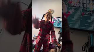 Dance mini songs either me Christmas edition chirstmas [upl. by Suaeddaht382]