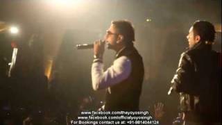 Yo Yo Honey Singh and Mafia Mundeer performing in Noida  Tech Mahindra Live Part1 [upl. by Nbi]