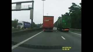 zotte vrachtwagen chaufeur op E313 richting hasselt [upl. by Kyred876]