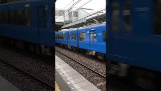 京急2100形ブルースカイトレイン弘明寺駅通過 [upl. by Teak]