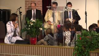 Eglise adventiste de Collonges15082015 avec Richard LEHMANNquotContrainsles dentrer   quot [upl. by Idnek]