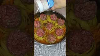 Гнезда из макарон и фарша Быстрый ужин 🍴 на сковороде 🍳 [upl. by Aphra598]