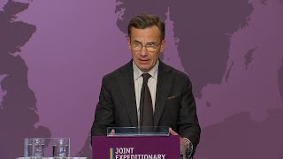 Pressträff i Visby med statsminister Ulf Kristersson [upl. by Acinorej]