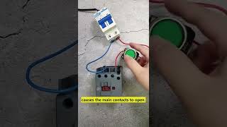 Unlatched vs Latched Control of Contactor [upl. by Lebasiram]