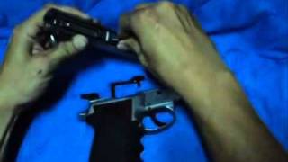 PISTOLA LUGER M90 9mm Parabellum DESARME [upl. by Iruam633]