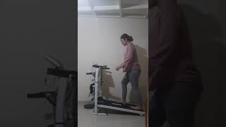 walking and running on manual treadmill without handrailsbuy now httpstokopedialinkJlUHg3uVIDb [upl. by Devona243]