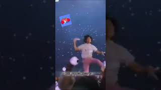 Bts v throwing water on army v army short kpop taehyung taetae bts jhope [upl. by Godewyn898]