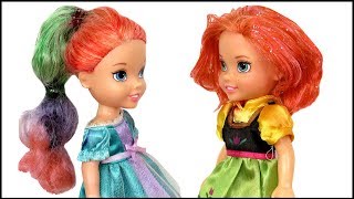 HAIRCUT  Elsa and Anna toddlers DYE their hair at Salon  Barbie is the hairstylist [upl. by Drusilla]