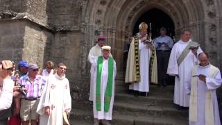 Locronan La seconde grande Troménie 2013 Le départ [upl. by Adnohsed]