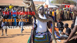 SNAKE DANCE Mtaalamu wa Kucheza na Nyoka [upl. by Secunda]