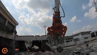 Escavatore Hitachi 210 Demolition della Rad Service con pinza primaria Trevibenne HC23P [upl. by Chisholm]