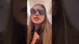 Simone Mendes no avião lotado de artistas 🥰 simonemendes sertanejoshortsviral shortvideosshorts [upl. by Sartin]