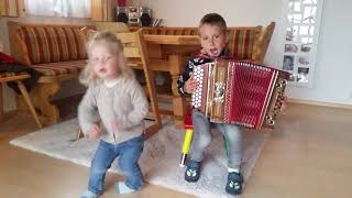 Steirische Harmonika Sternpolka mit Florian 5 Jahre alt [upl. by Claudell]