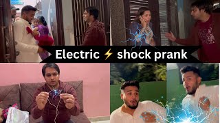 Electric shock prank on kanika rohit ⚡️😳😳Deepanshirana kanikaranavlogs rohitchikara prank vlog [upl. by Cataldo]