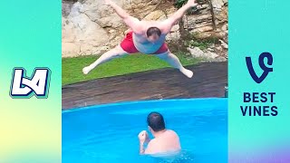 Best Fails of the Month  Crazy and Funny Videos [upl. by Lian]