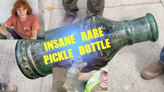 GIANT 1850s PICKLE BOTTLE DUG IN OLDEST PRIVY IVE FOUND IN THE WEST [upl. by Florenza]