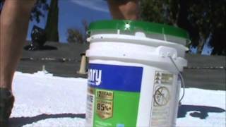 How to open a 5 gallon bucket with no tools [upl. by Cyn459]