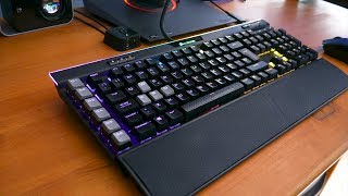 Corsair K95 Platinum  Teclado mecánico MX Speed  Análisis en español [upl. by Akimehs]