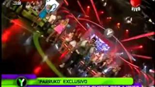 FARRUKO HOY Y HOLA BEBA  EN VIVO YINGO CHILE 2011 mp4 [upl. by Audrye]