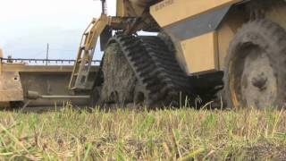 MOISSON du RIZ NH TF78  RICE HARVEST FRANCE Part 1 [upl. by Krishnah]