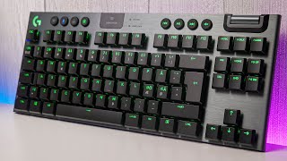 ARVOSTELUSSA Logitech G915 TKL  Langaton tenkeylesspelinäppäimistö joka ei vakuuttanut [upl. by Meredeth932]