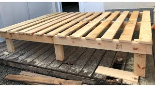 Lit  Sommier en bois de palette Facile  Pallet Bed [upl. by Sonni]