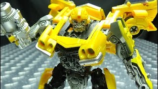 Studio Series Deluxe CLUNKER BUMBLEBEE EmGos Transformers Reviews N Stuff [upl. by Nnahteb335]