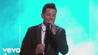 Luis Coronel  Dime Qué Se Siente Premio Lo Nuestro 2017 [upl. by Ragas133]