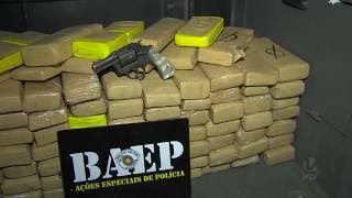 Polícia encontra 100 kg de maconha em Campinas [upl. by Atinaujnas]