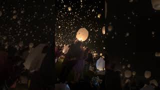 Man surprises woman by proposing at a lantern ceremony [upl. by Auric]