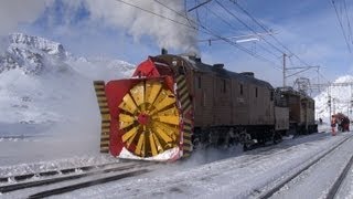 Dampfschneeschleuder Xrot d 9213 und Bernina Krokodil Snow Plowing  steam Zug trainfart train [upl. by Attenauqa671]