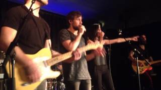 Ins Blaue  Max Giesinger amp Elif  live in Berlin 141215 Grüner Salon [upl. by Tiphane]