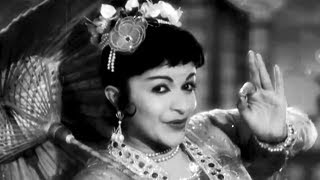 Ding Dong Ding Dong  Geeta Dutt  Grahasti  Bollywood Movies  Dance Song [upl. by Eibrik]