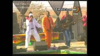 sulumani chimbetu featuring macheso on bass tongai moyo on vocals saina live in mntDarwin [upl. by Esmerolda]