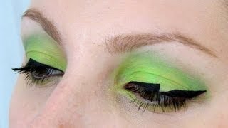 Jednoduchá Futuristická Linka Easy Futuristic Liner Makeup Tutorial [upl. by Gardas]