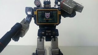 Review Time TRU MP Soundwave and Cassetticons [upl. by Airot]