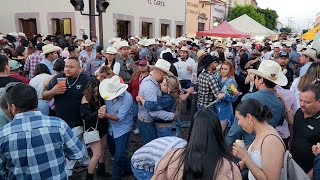 Puro buen ambiente de SÁBADO DE GLORIA JEREZ 2024 [upl. by Chil]