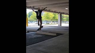 Fakie bigspin manual bs180 out skateboarding skateclips [upl. by Newfeld]