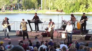 Beach Boys  Sloop John B  live at Seaworld 2013 [upl. by Loreen]