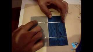 Costruire un pannello solare fotovoltaico fai da te in casaSaldare celle solari DIY SOLAR PANEL [upl. by Jr520]