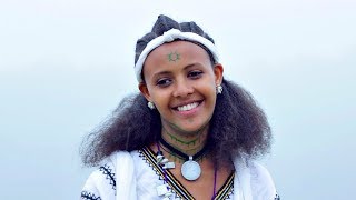 Tewodros Kassahun  Dumba  ዱምባ  New Ethiopian Music 2017 Official Video [upl. by Woo425]