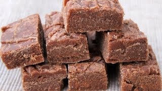 HOW TO MAKE OLDFASHIONED CHOCOLATE FUDGE [upl. by Hardner540]