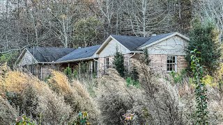 Exploring a Kidnappers ABANDONED House in the Middle of NO WHERE  Everything Left Behind [upl. by Suiram]