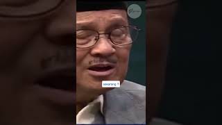 BJ Habibie dulu takut mati tapi sekarang tidak habibieainun shorts youtubeshorts quotes cinta [upl. by Zebe]