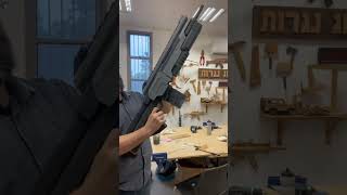 Wooden futuristic gun רובה מעץ בסגנון עתידני  פורטנייט fortnite rifle scifi futuristic [upl. by Culley87]