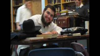 LUBAVITCH YESHIVA CHOVEVEI TORAH ZAL 20095769 [upl. by Arlee821]