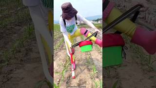 Manual fertilizer spreader gun for modern agriculture shorts youtubeshorts agriculture [upl. by Edin]