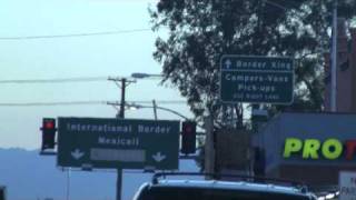 Border crossing calexico mexicali USA MEXICOCrossing the line Cruzar la frontera hacia México [upl. by Aisercal445]