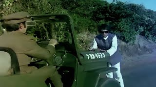 Abey Meri Hi Gadi Mili Tujhe Andha Hai Kya Rajesh Khanna Jabardast Scene  Mere Jeevan Saathi [upl. by Deeas]