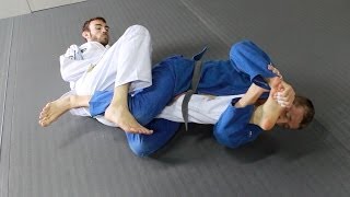 Ultrafast sweep to toehold  kneebar submission  JiuJitsu Technique Connection Rio [upl. by Nalyt36]